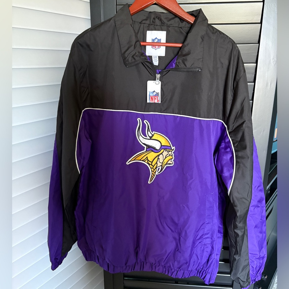 NFL Vikings Black and Purple Windbreaker